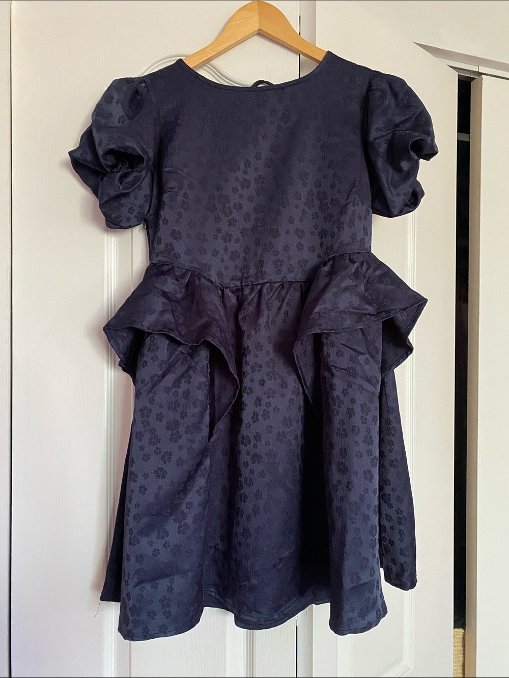 Women’s Navy Puff-Sleeve Peplum Flower Dress